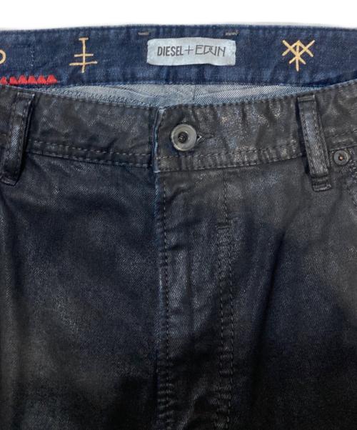 DIESEL（ディーゼル）DIESEL (ディーゼル) EDUN (イードゥン) コーティング加工デニムパンツ ブラック×インディゴ サイズ:78.5cm (W31)の古着・服飾アイテム