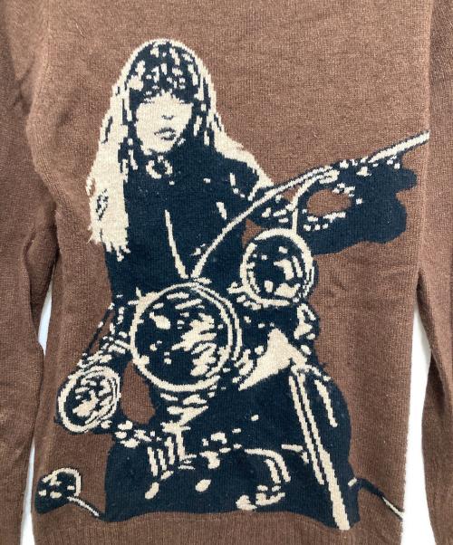 Hysteric Glamour（ヒステリックグラマー）Hysteric Glamour (ヒステリックグラマー) ガールズプリントタートルネックニット ブラウン サイズ:Fの古着・服飾アイテム