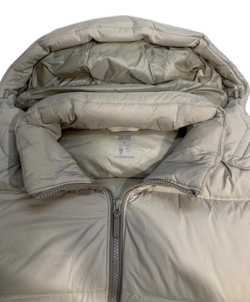 UNIQLO（ユニクロ）UNIQLO (ユニクロ) パウダーソフトダウンジャケット ベージュ サイズ:Mの古着・服飾アイテム