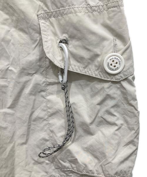 and wander（アンドワンダー）and wander (アンドワンダー) Oversized Cargo Short Pants ホワイト サイズ:Lの古着・服飾アイテム