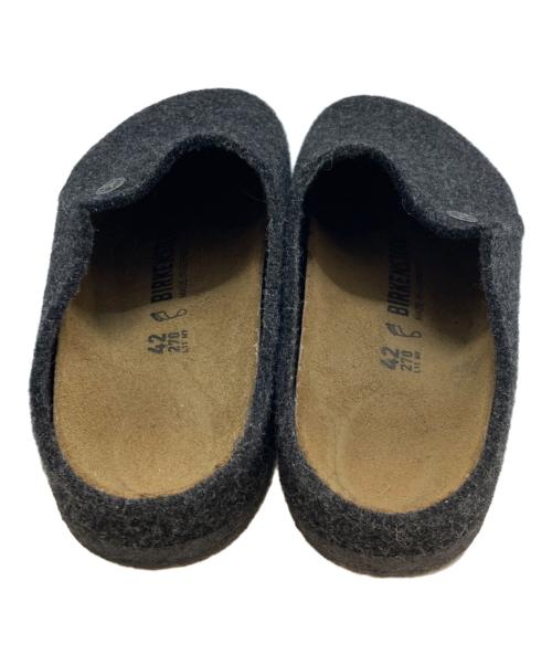 BIRKENSTOCK（ビルケンシュトック）BIRKENSTOCK (ビルケンシュトック) ダボス スリッパ グレー サイズ:27の古着・服飾アイテム