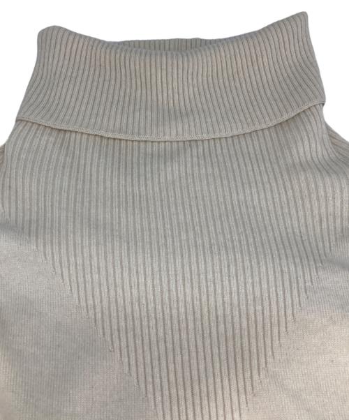 ADORE（アドーア）ADORE (アドーア) 2wayタートルネックニットワンピース アイボリー サイズ:Mの古着・服飾アイテム