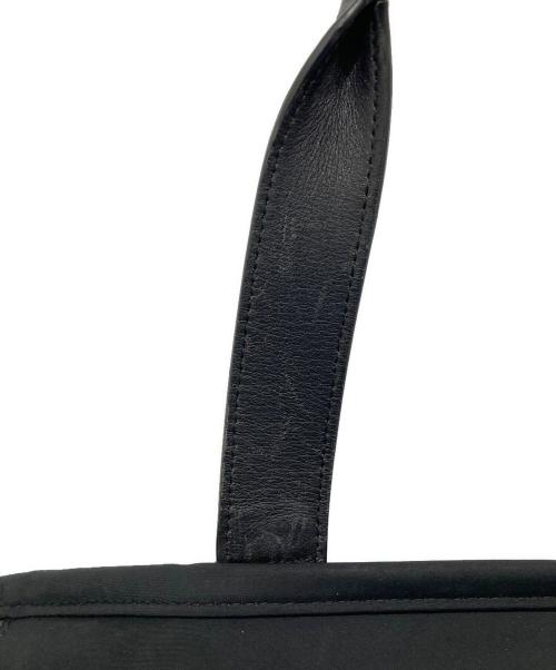 TUMI（トゥミ）TUMI (トゥミ) 「ウッドサイド」イースト・ウエスト・トート ブラックの古着・服飾アイテム