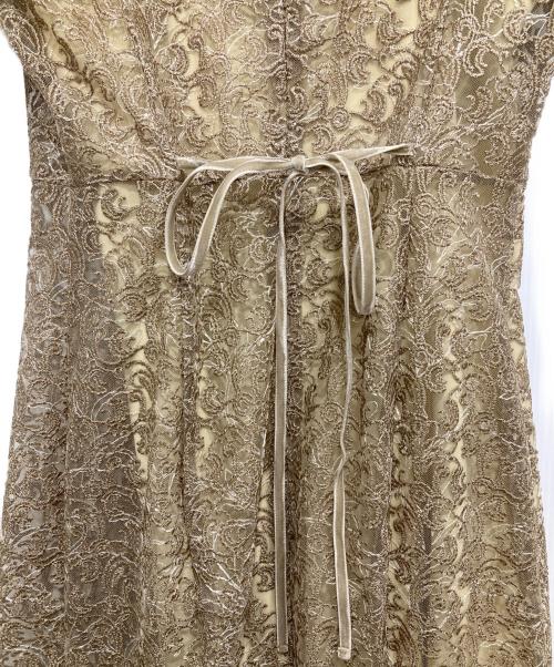 FRAY ID（フレイ アイディー）FRAY ID (フレイ アイディー) エンブロイダリーパフドレス ベージュの古着・服飾アイテム