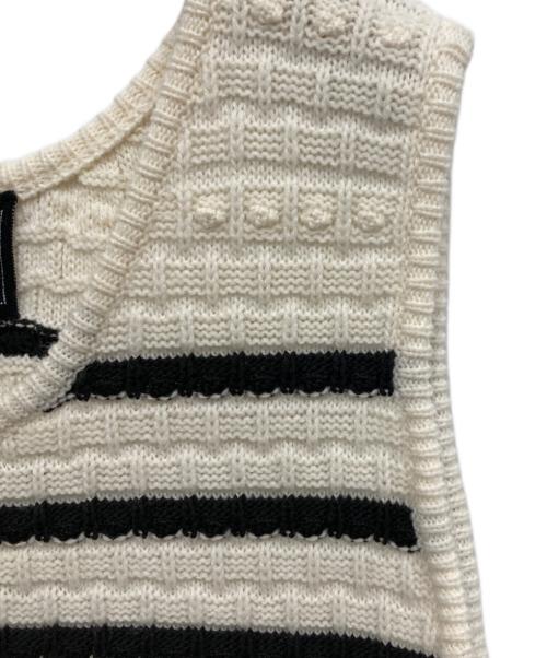 ritto（リット）ritto (リット) ニットベスト アイボリー サイズ:Fの古着・服飾アイテム