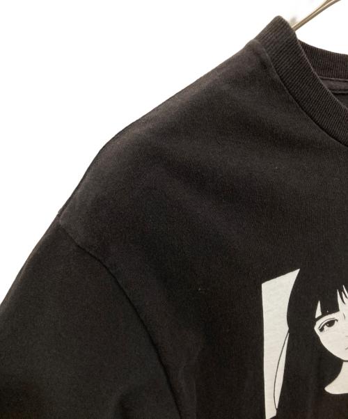 ON AIR（オン エアー）ON AIR (オン エアー) KYNE (キネ) Bombo Claat Tシャツ ブラック サイズ:Lの古着・服飾アイテム