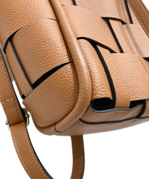 L'ELISIR（エリシア）L'ELISIR (エリシア) Shrink ZIMA Barca Mini Shoulder Bag ブラウンの古着・服飾アイテム