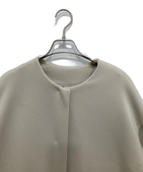 BEARDSLEY（ビアズリー）BEARDSLEY (ビアズリー) ダンボールギャザーコート アイボリー サイズ:F 未使用品の古着・服飾アイテム