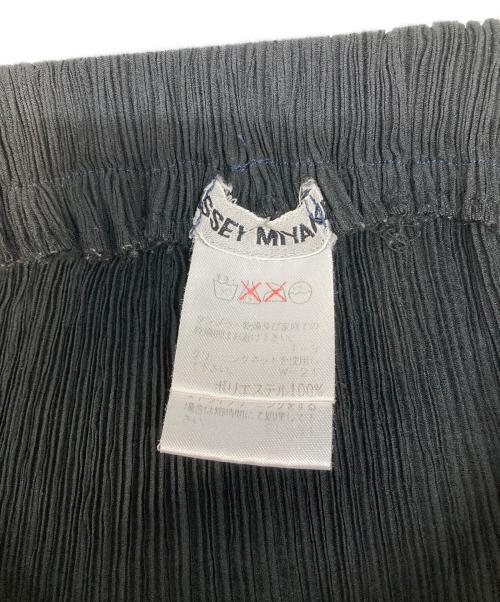 ISSEY MIYAKE（イッセイミヤケ）ISSEY MIYAKE (イッセイミヤケ) プリーツスカート ブラック サイズ:Mの古着・服飾アイテム