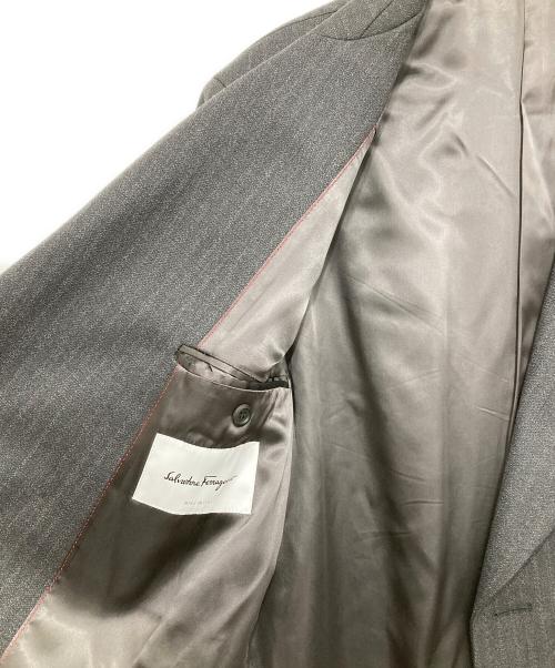 Salvatore Ferragamo（サルヴァトーレ フェラガモ）Salvatore Ferragamo (サルヴァトーレ フェラガモ) ウールダブルコート グレー サイズ:48の古着・服飾アイテム