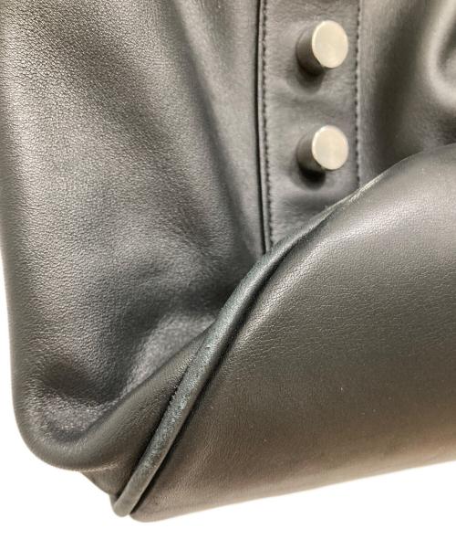 DIESEL Black Gold（ディーゼル ブラック ゴールド）DIESEL Black Gold (ディーゼル ブラック ゴールド) スタッズ付きショルダーバッグ ブラックの古着・服飾アイテム