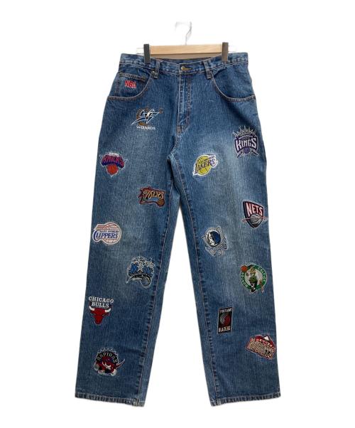 UNK NBA（アンクエヌビーエー）unk NBA (アンクエヌビーエー) NBAワッペンデニムパンツ ブルー サイズ:W34の古着・服飾アイテム