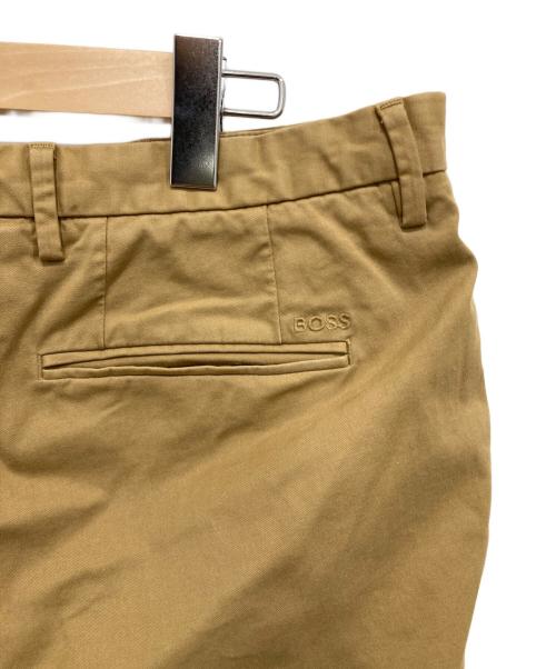 HUGO BOSS（ヒューゴ ボス）HUGO BOSS (ヒューゴ ボス) チノパン ブラウン サイズ:48の古着・服飾アイテム