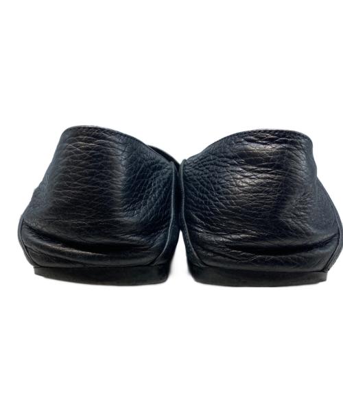 sergio rossi（セルジオロッシ）sergio rossi (セルジオロッシ) SR1 Slipper メタルプレートフラットシューズ ブラック サイズ:38の古着・服飾アイテム