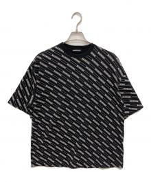 BALENCIAGA（バレンシアガ）の古着「ALL OVER LOGO T-SHIRT」｜ブラック