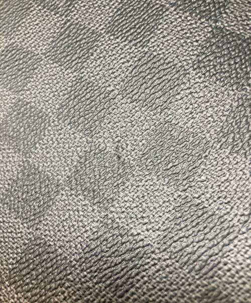 LOUIS VUITTON（ルイ ヴィトン）LOUIS VUITTON (ルイ ヴィトン) ホライゾン・ラップ トップ スリーブ ブラックの古着・服飾アイテム