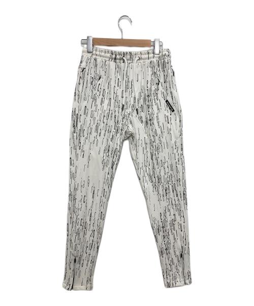 1PIU1UGUALE3 RELAX（ウノピゥウノウグァーレトレ リラックス）1PIU1UGUALE3 RELAX (ウノピゥウノウグァーレトレ リラックス) 4WAY総柄グラフィックサルエルパンツ ホワイト サイズ:Sの古着・服飾アイテム