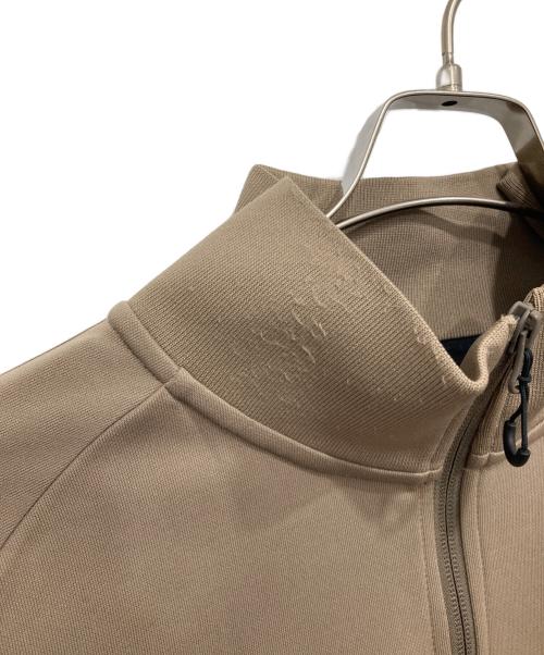 F.C.R.B.（エフシーレアルブリストル）F.C.R.B. (エフシーレアルブリストル) TRAINING TRACK JACKET ベージュ サイズ:XLの古着・服飾アイテム