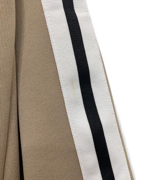 F.C.R.B.（エフシーレアルブリストル）F.C.R.B. (エフシーレアルブリストル) TRAINING TRACK JACKET ベージュ サイズ:XLの古着・服飾アイテム