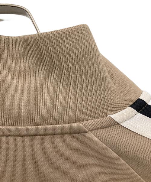 F.C.R.B.（エフシーレアルブリストル）F.C.R.B. (エフシーレアルブリストル) TRAINING TRACK JACKET ベージュ サイズ:XLの古着・服飾アイテム