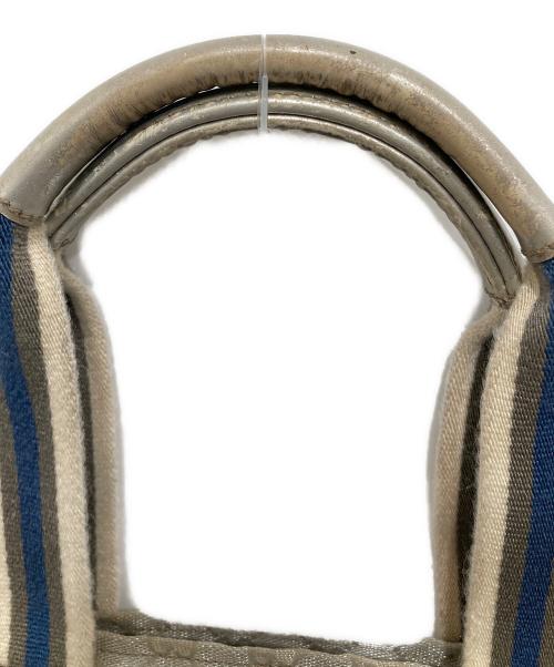 GUCCI（グッチ）GUCCI (グッチ) GGキャンバスハンドバッグ シルバーの古着・服飾アイテム