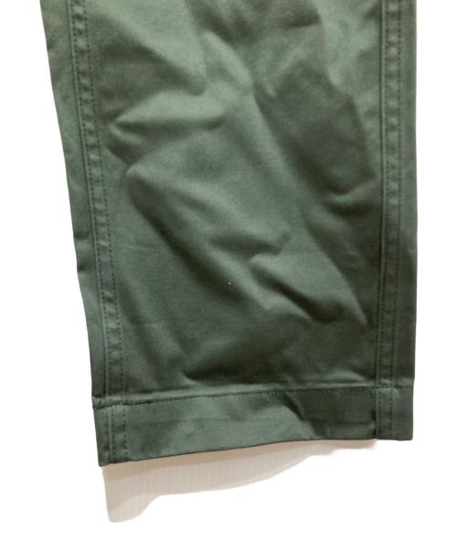 BURGUS PLUS（バーガスプラス）BURGUS PLUS (バーガスプラス) トラウザーパンツ オリーブ サイズ:31の古着・服飾アイテム