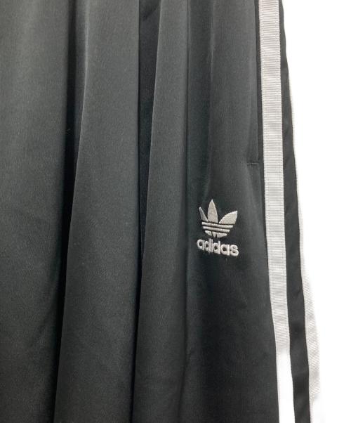 adidas Originals（アディダスオリジナル）adidas originals (アディダスオリジナル) サテンスカート ブラック サイズ:0Tの古着・服飾アイテム