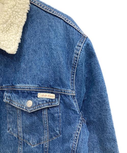 Calvin Klein Jeans（カルバンクラインジーンズ）Calvin Klein Jeans (カルバンクラインジーンズ) REGULAR SHERPA DENIM JACKET インディゴ サイズ:Mの古着・服飾アイテム
