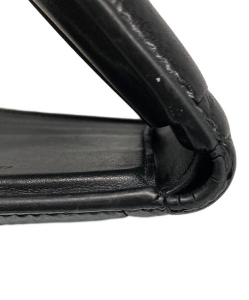 BOTTEGA VENETA（ボッテガベネタ）BOTTEGA VENETA (ボッテガベネタ) マキシイントレチャート 2つ折り財布 ブラックの古着・服飾アイテム