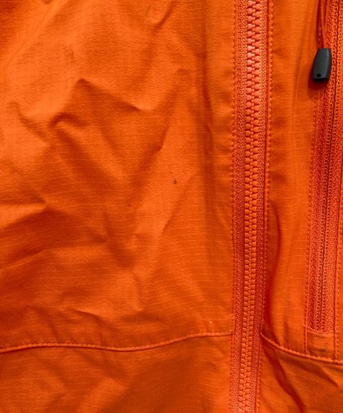ARC'TERYX（アークテリクス）ARC'TERYX (アークテリクス) SQUAMISH HOODY オレンジ サイズ:Mの古着・服飾アイテム
