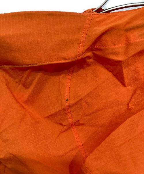 ARC'TERYX（アークテリクス）ARC'TERYX (アークテリクス) SQUAMISH HOODY オレンジ サイズ:Mの古着・服飾アイテム