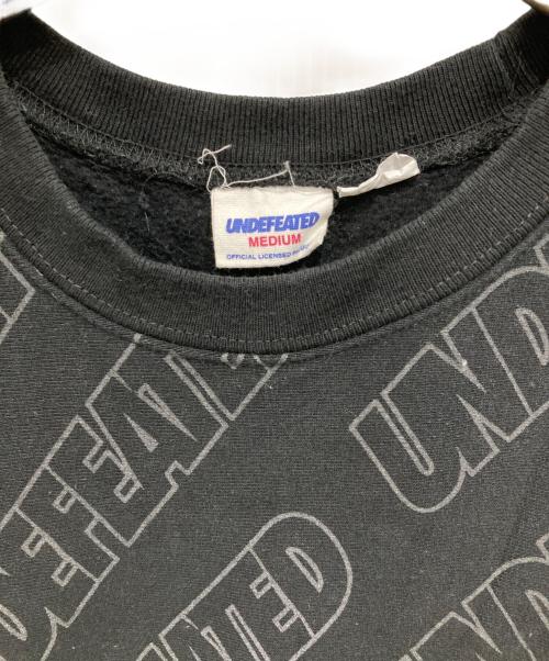 UNDEFEATED（アンディフィーテッド）UNDEFEATED (アンディフィーテッド) REPEAT CREWNECK ブラック サイズ:Mの古着・服飾アイテム