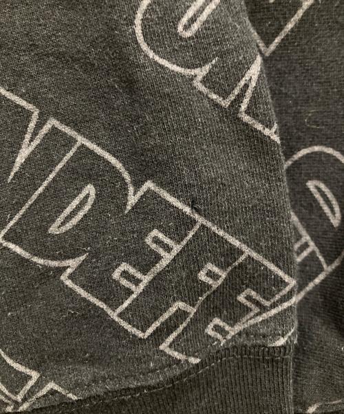 UNDEFEATED（アンディフィーテッド）UNDEFEATED (アンディフィーテッド) REPEAT CREWNECK ブラック サイズ:Mの古着・服飾アイテム
