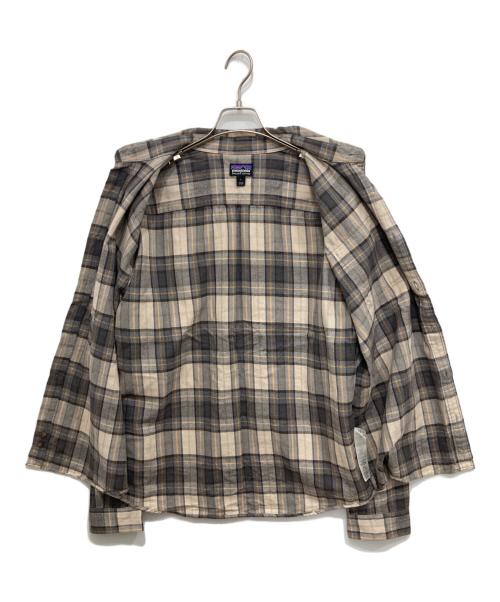Patagonia（パタゴニア）Patagonia (パタゴニア) メンズ・ロングスリーブ・ライトウェイト・フィヨルド・フランネル・シャツ ベージュ サイズ:Lの古着・服飾アイテム