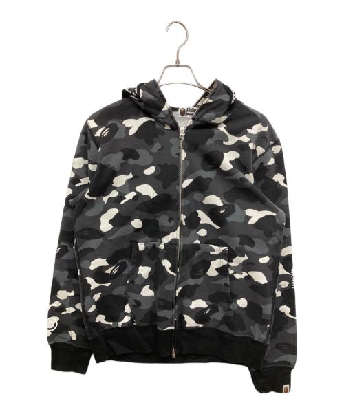 A BATHING APE（ア ベイシング エイプ）A BATHING APE (ア ベイシング エイプ) CITY CAMO SHARK FULL ZIP HOODIE グレー サイズ:XLの古着・服飾アイテム