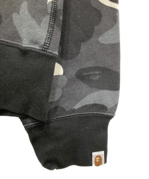 A BATHING APE（ア ベイシング エイプ）A BATHING APE (ア ベイシング エイプ) CITY CAMO SHARK FULL ZIP HOODIE グレー サイズ:XLの古着・服飾アイテム