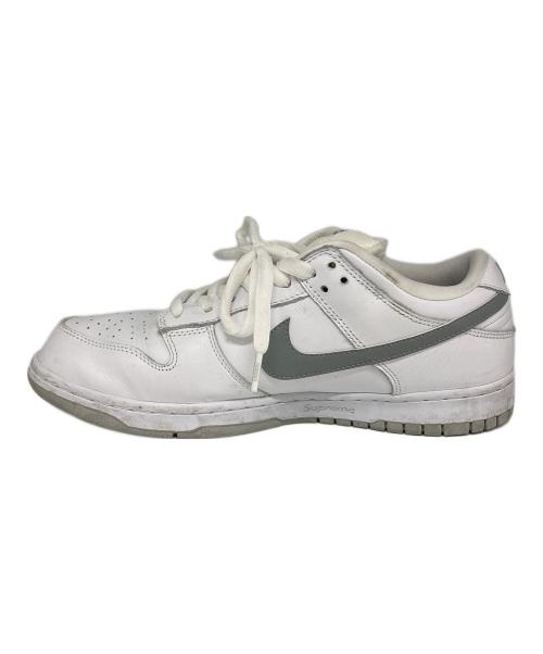 NIKE（ナイキ）NIKE (ナイキ) Supreme (シュプリーム) SB Dunk Low ホワイト サイズ:28.5の古着・服飾アイテム
