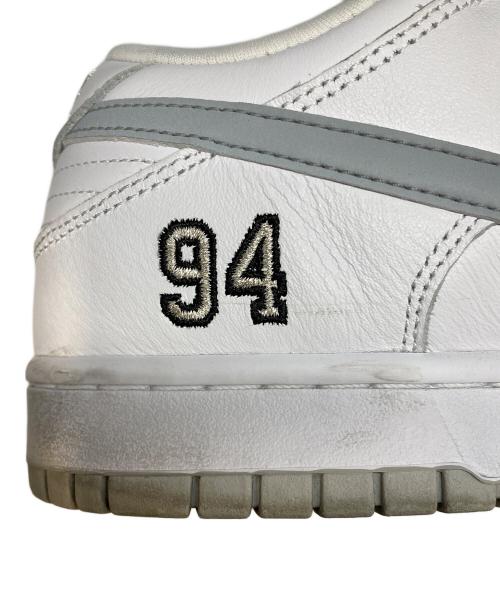NIKE（ナイキ）NIKE (ナイキ) Supreme (シュプリーム) SB Dunk Low ホワイト サイズ:28.5の古着・服飾アイテム