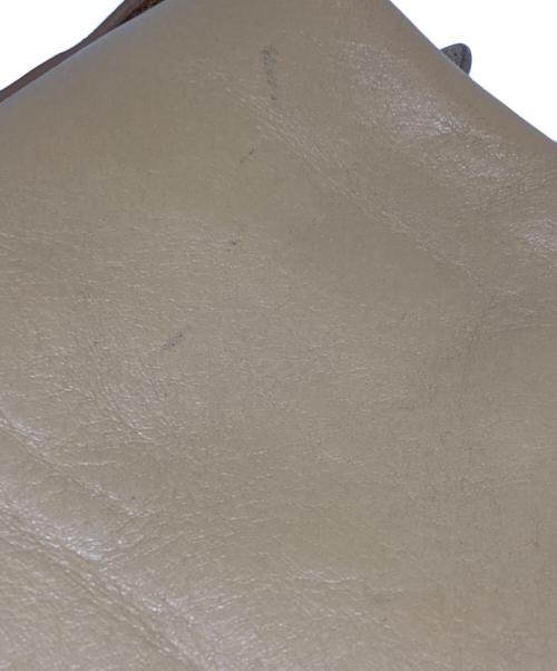 HIROFU（ヒロフ）HIROFU (ヒロフ) レザーショルダーバッグ ベージュの古着・服飾アイテム