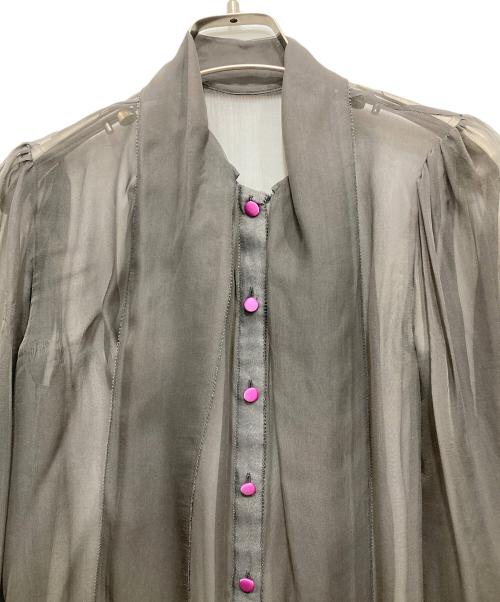 DOLCE & GABBANA（ドルチェ＆ガッバーナ）DOLCE & GABBANA (ドルチェ＆ガッバーナ) シアーボウタイブラウス グレー サイズ:40の古着・服飾アイテム