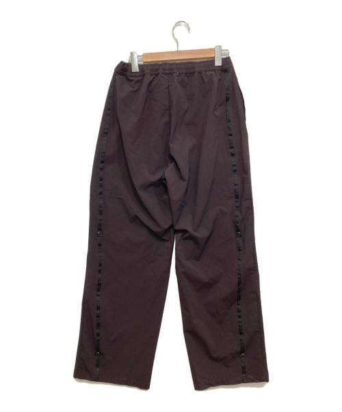 AFFXWRKS（アフィックスワークス）AFFXWRKS (アフィックスワークス) サイドラインナイロンパンツ パープル サイズ:Mの古着・服飾アイテム