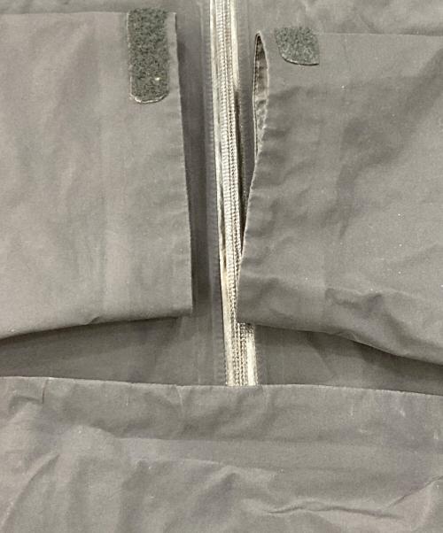 ARC'TERYX（アークテリクス）ARC'TERYX (アークテリクス) マウンテンパーカー ブラック サイズ:Lの古着・服飾アイテム