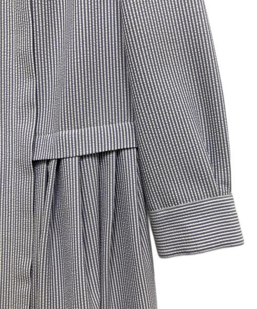 SHIPS（シップス）SHIPS (シップス) タック切替シャツワンピース ブルー×ホワイト サイズ:Mの古着・服飾アイテム