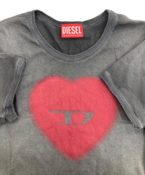 DIESEL（ディーゼル）DIESEL (ディーゼル) コンパクトTシャツ グレー サイズ:Mの古着・服飾アイテム