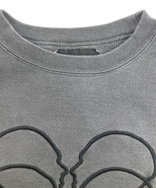 C.E（シーイー）C.E (シーイー) OVERDYE WB HEADS×4 C.E CREW グレー サイズ:Mの古着・服飾アイテム