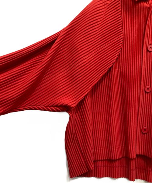 HOMME PLISSE ISSEY MIYAKE（オム プリッセ イッセイ ミヤケ）HOMME PLISSE ISSEY MIYAKE (オム プリッセ イッセイ ミヤケ) COVER AND FOLD/プリーツジャケット レッド サイズ:3の古着・服飾アイテム
