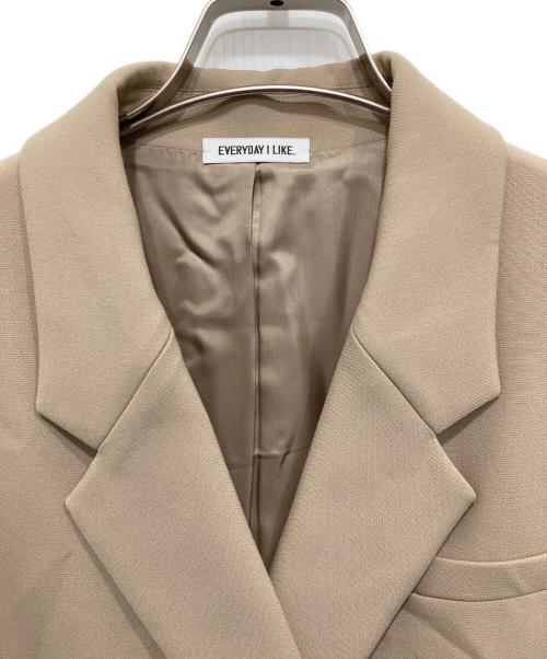 EVERYDAY I LIKE.（エヴリデイ アイ ライク）EVERYDAY I LIKE. (エヴリデイ アイ ライク) Wクロス ロングベスト ベージュ サイズ:Fの古着・服飾アイテム