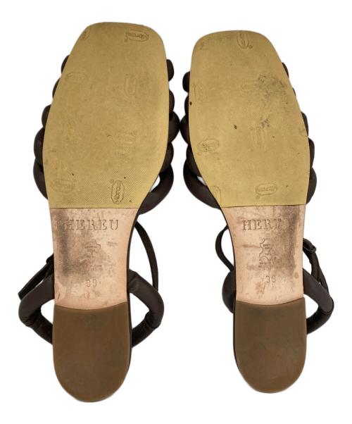 HEREU（ヘリュー）HEREU (ヘリュー) CABERSA SANDALS ブラウン サイズ:39の古着・服飾アイテム