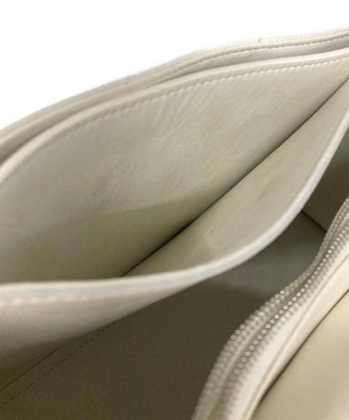 BALENCIAGA（バレンシアガ）BALENCIAGA (バレンシアガ) CRUSH/チェーンショルダーバッグ ホワイトの古着・服飾アイテム