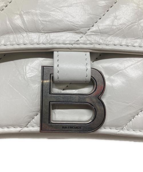 BALENCIAGA（バレンシアガ）BALENCIAGA (バレンシアガ) CRUSH/チェーンショルダーバッグ ホワイトの古着・服飾アイテム